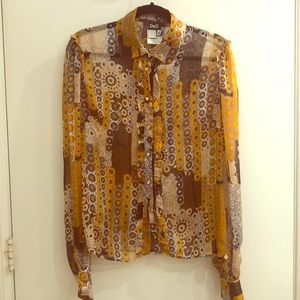 Dolce & Gabbana button down shirt. 90% off